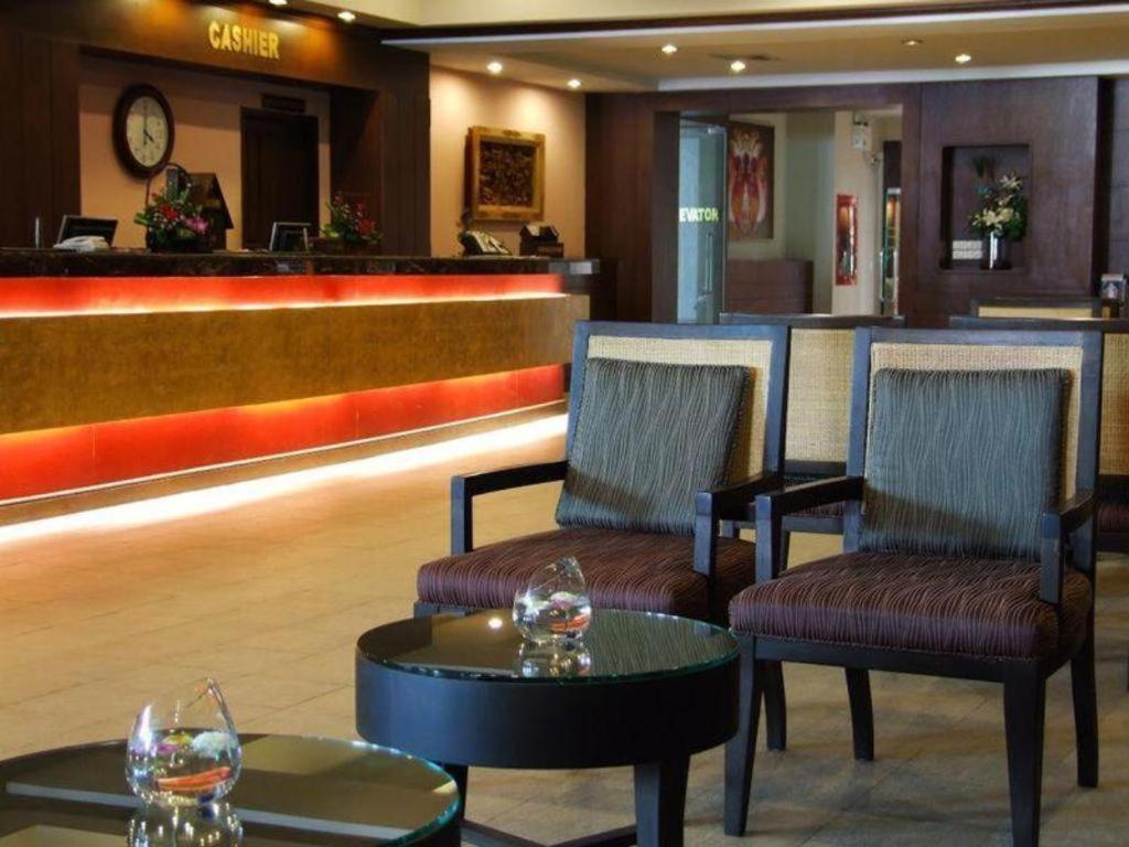 Sarita Cha Let And Spa Jomtien Beach Exteriör bild